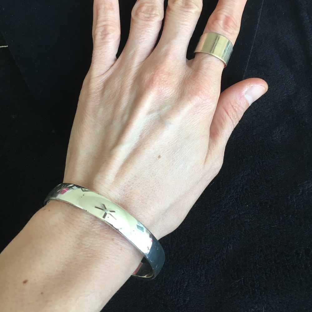Vintage Fashion Ring And Silver Tone Bangle Bracelet Set